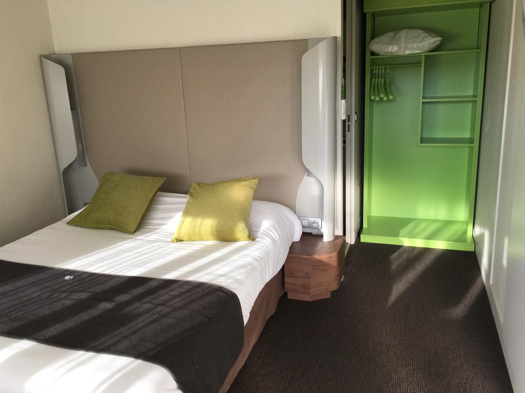 Campanile Le Havre Nord - Montivilliers Hotell Exteriör bild