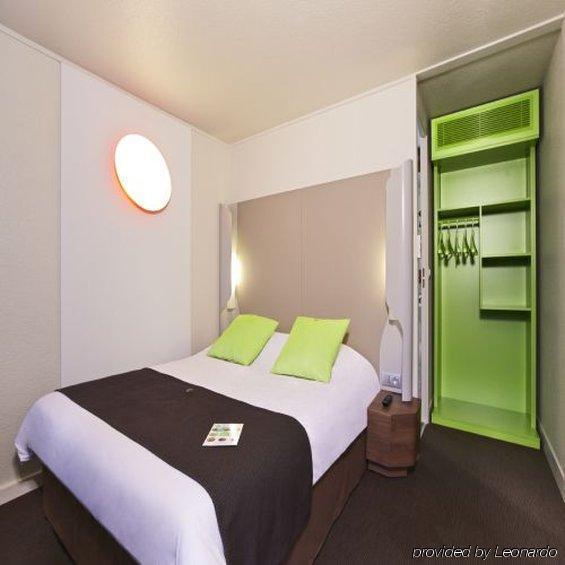 Campanile Le Havre Nord - Montivilliers Hotell Exteriör bild